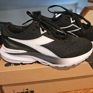 Diadora Mythos Blushfield Vigore 3 - Women's Running Shoe